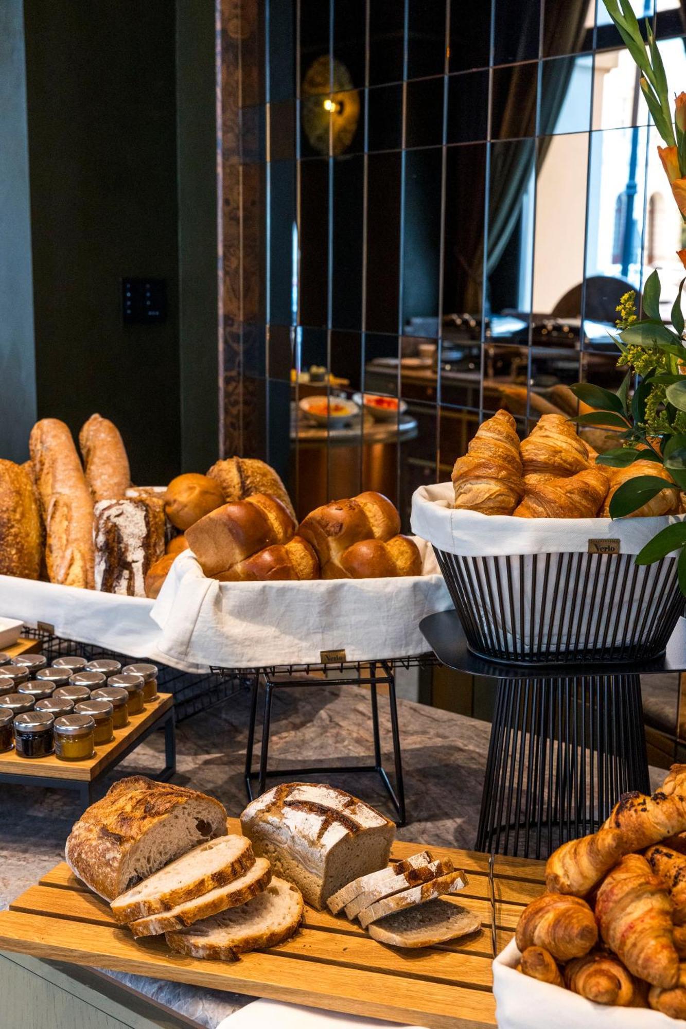 Flaner Hotel, Worldhotels Crafted Varsovie Extérieur photo